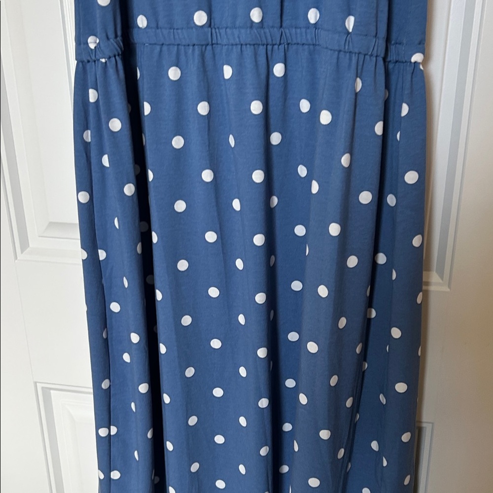 LuLaRoe Blue Polka Dot Top with Navy Trim - Picture 4 of 7